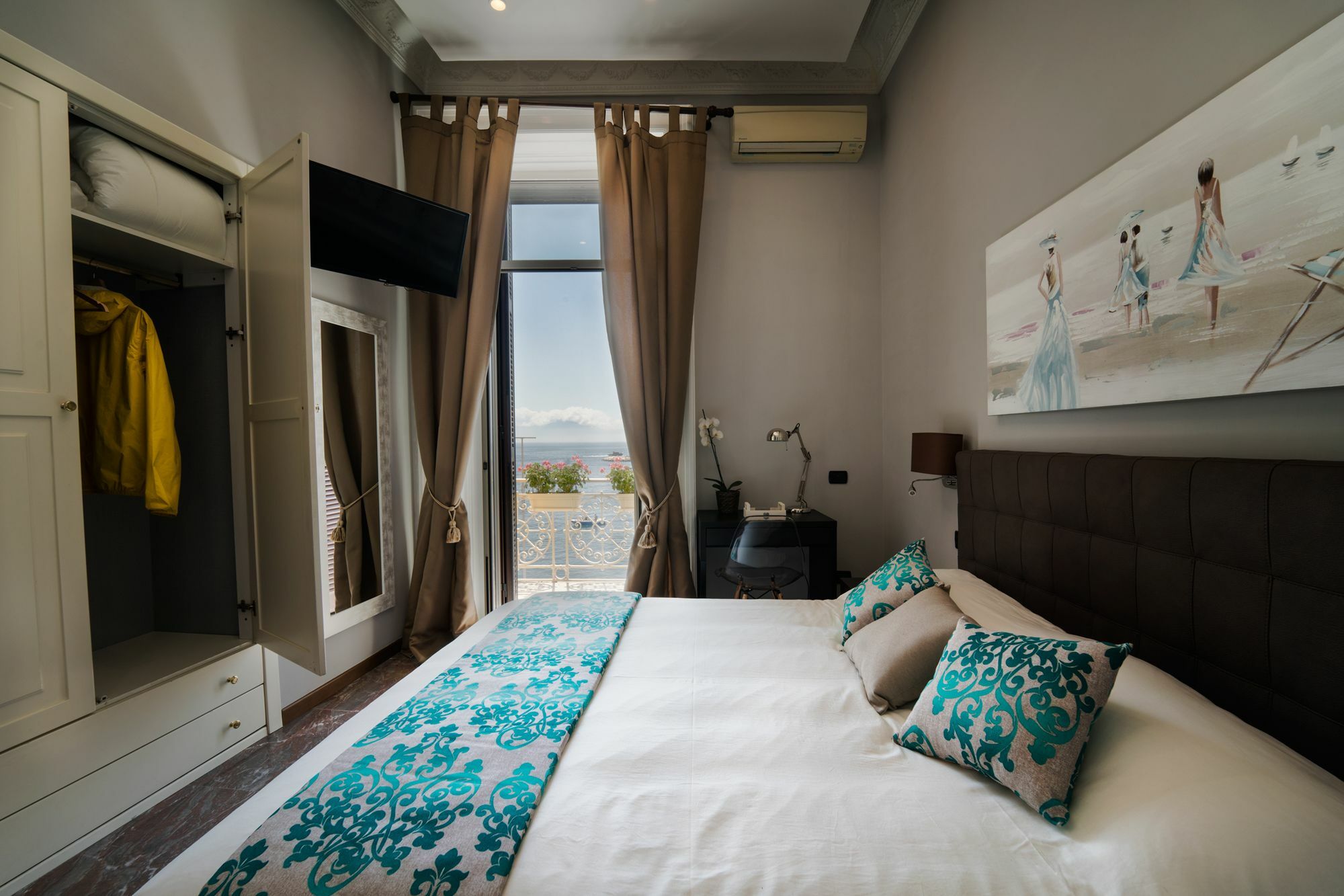 Seaside Caracciolo Hotel Napoli Ngoại thất bức ảnh